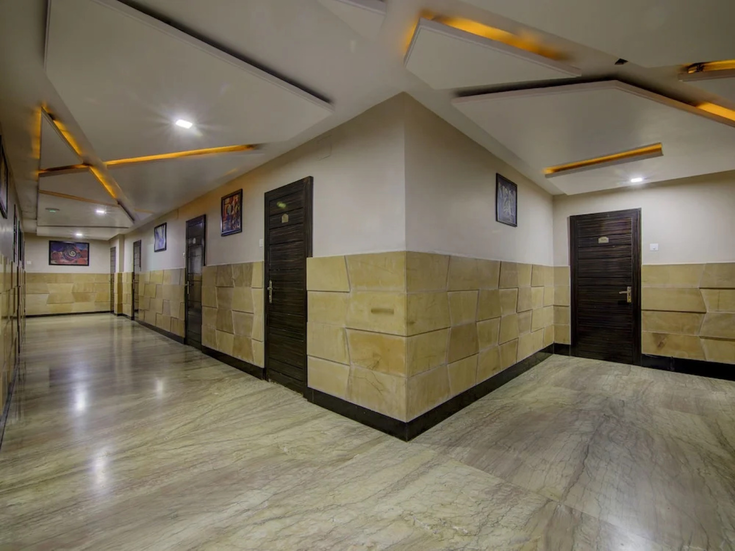 OYO 4266 Hotel Sagar