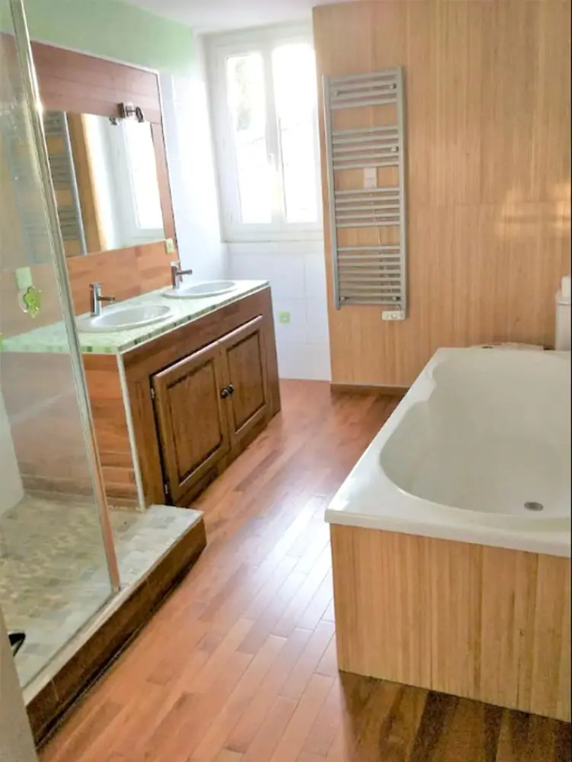 House With 3 Bedrooms in Mus, With Wonderful City View, Furnished Terrace and Wifi - 17 km From the Beach