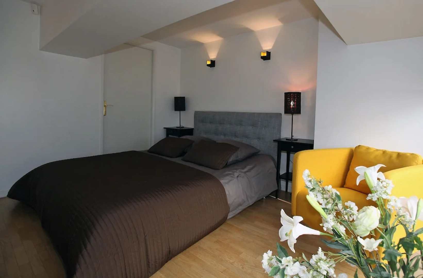 Annecy, Modern duplex in the city center