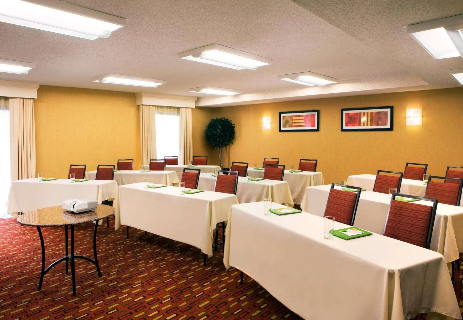 Courtyard by Marriott Seattle Southcenter