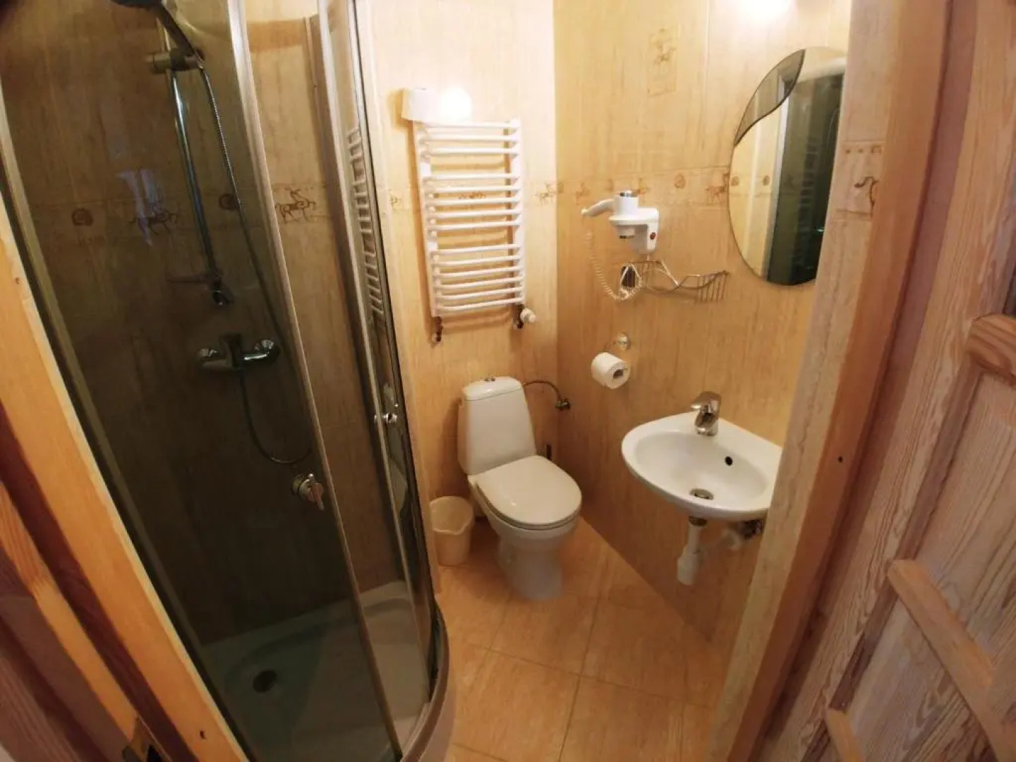 U Hani W Poblizu Goracy Potok I Termy