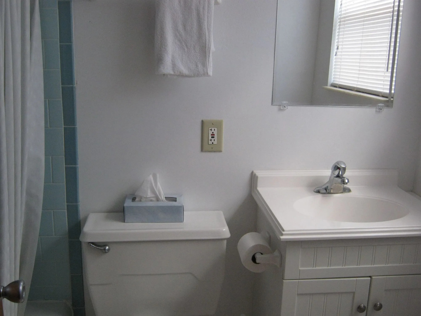 The Holiday Court Villas and Suites