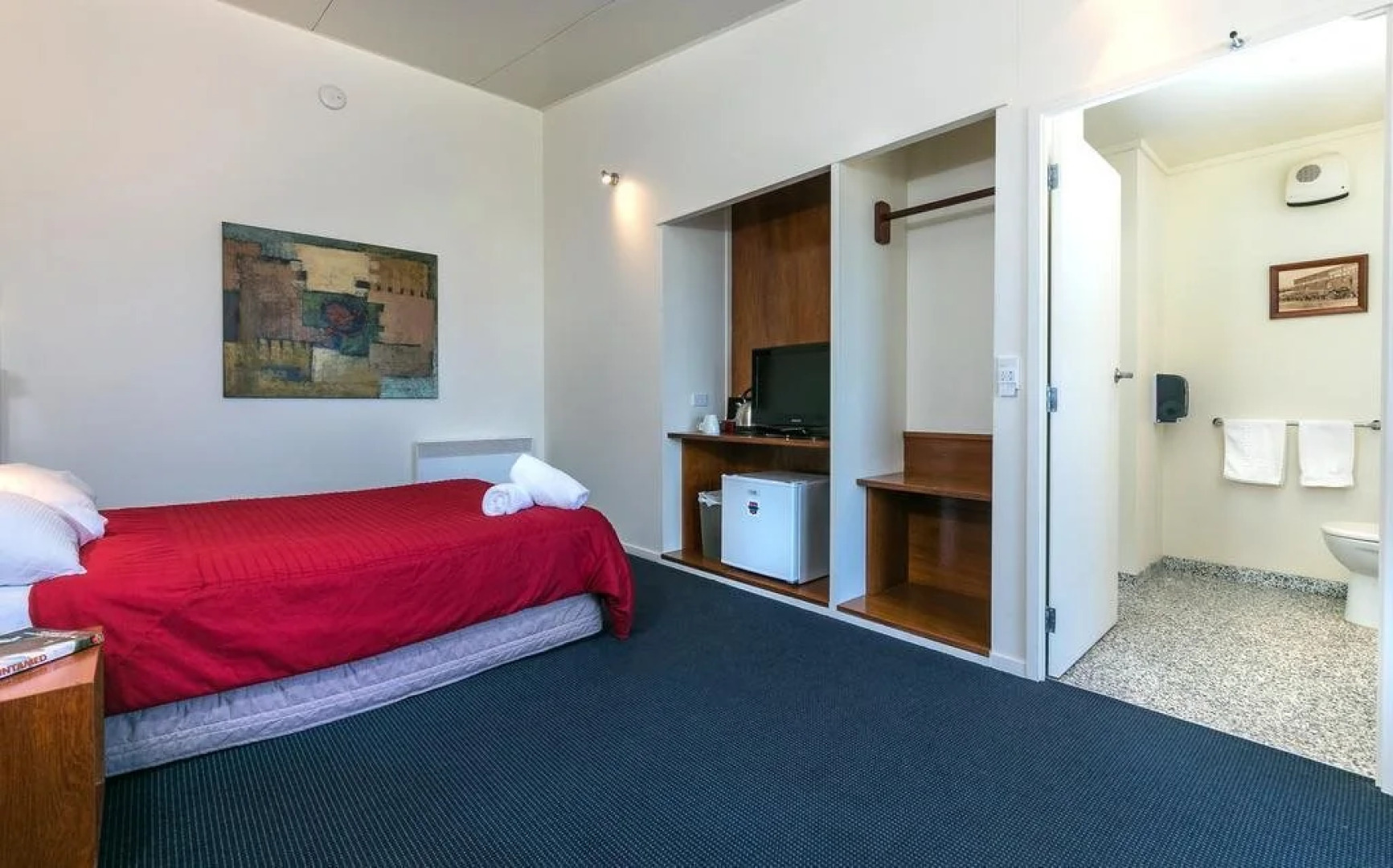 Riverlands Roadhouse Motel