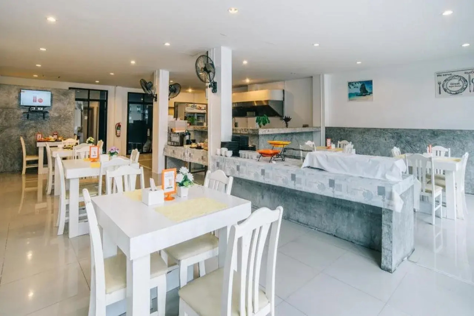 iCheck inn Chill Patong