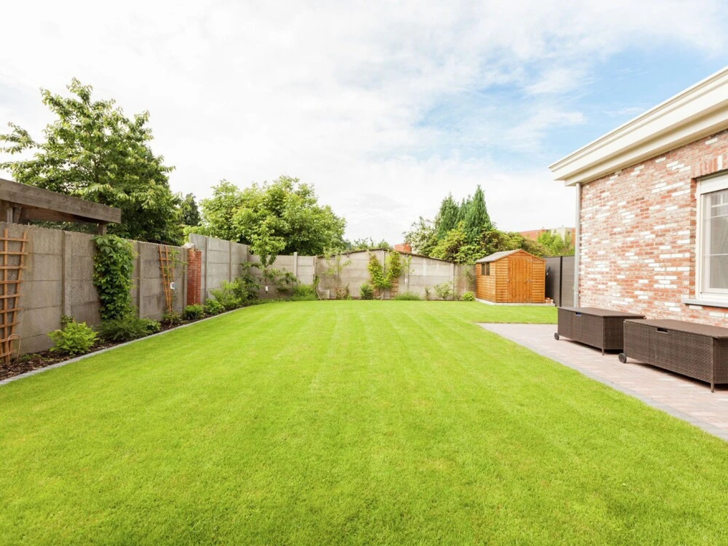 Alluring Holiday Home in Mol With Fenced Garden and Barbecue