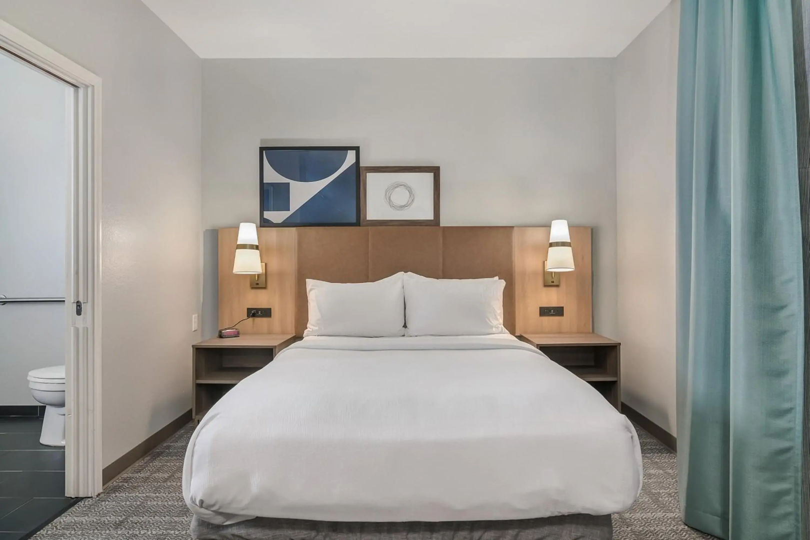 Staybridge Suites University Area by IHG