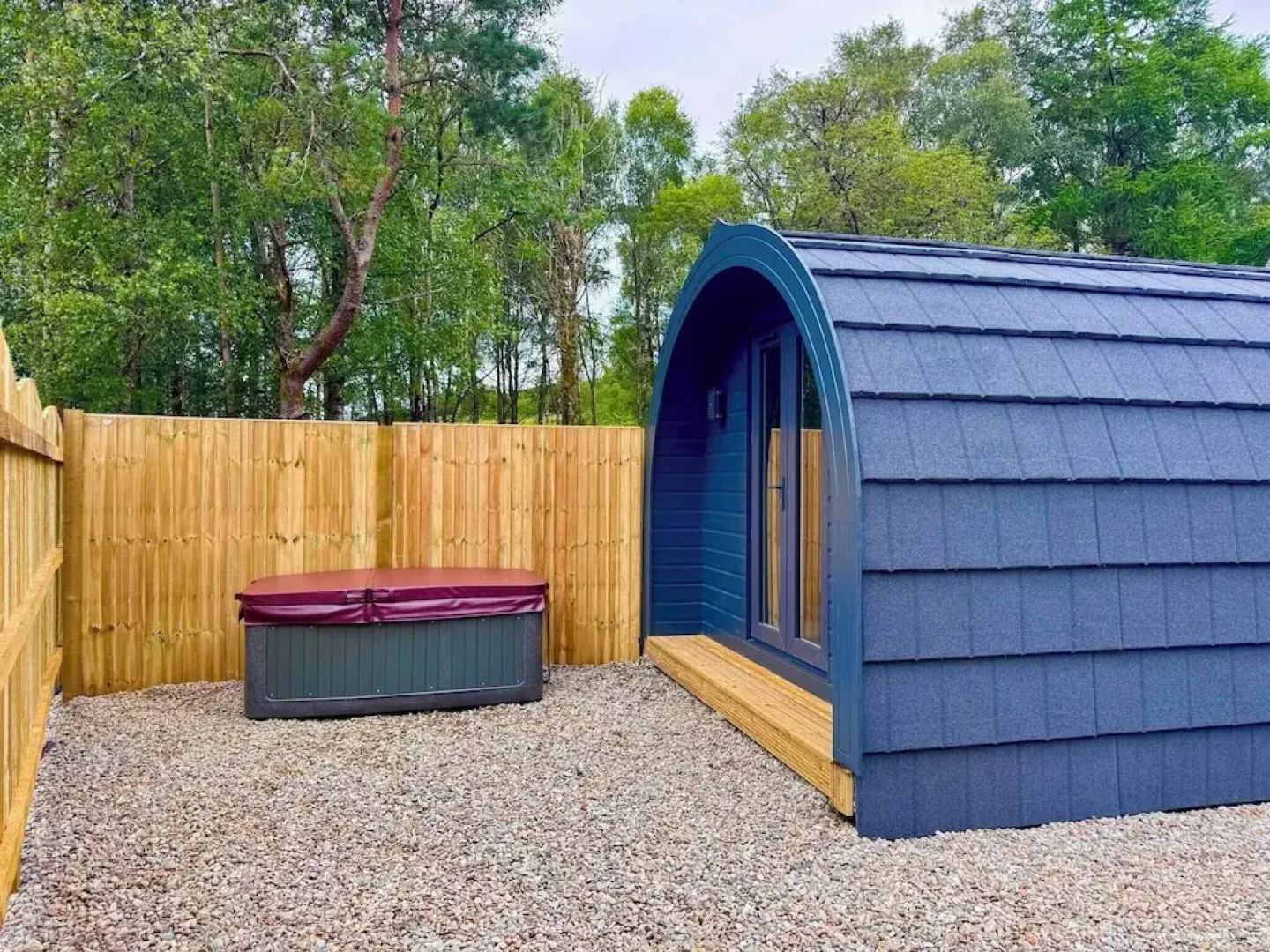 60 Mile Inn-Luxury Pods with Hot Tubs