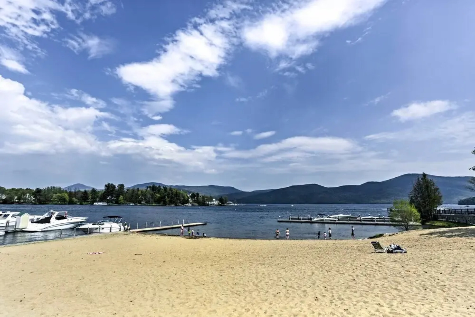 Bolton Landing Cottage: Walk to Lake George!