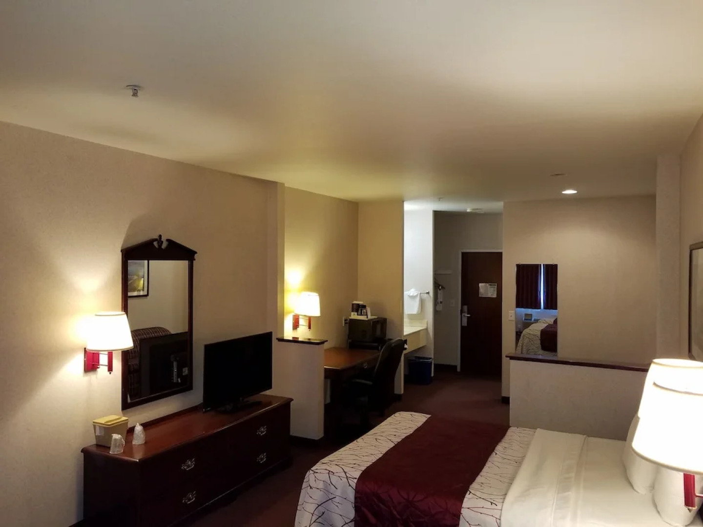 Holiday Inn Express Portland East, an IHG Hotel