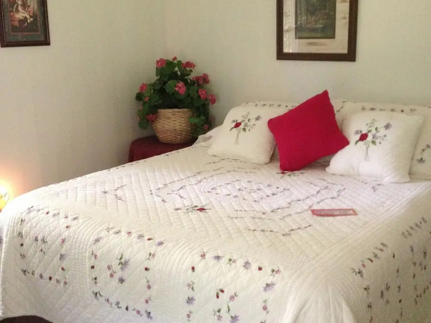 18 Vine Inn & Carriage House