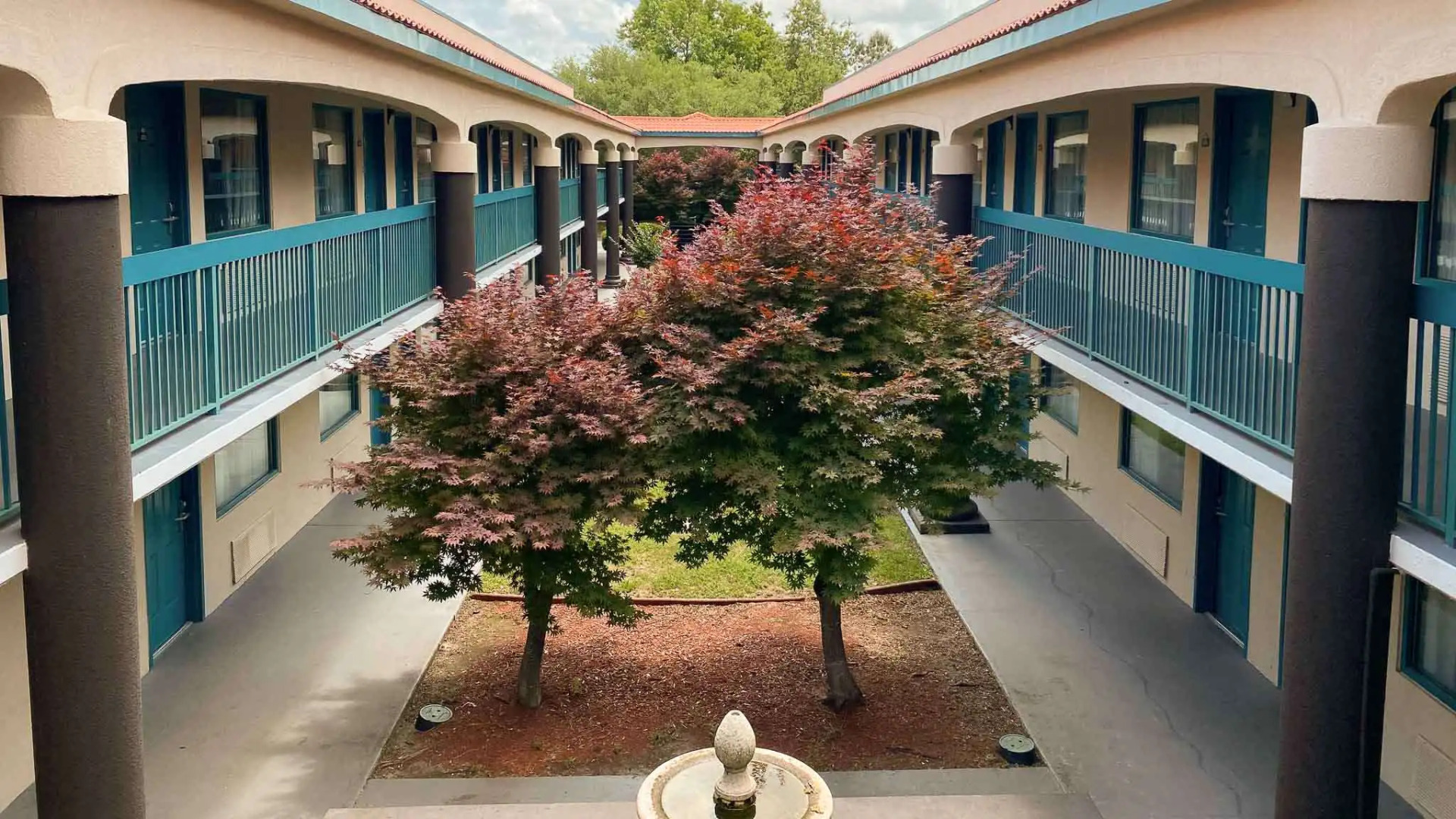 Motel 6 Savannah, GA- Gateway & I-95