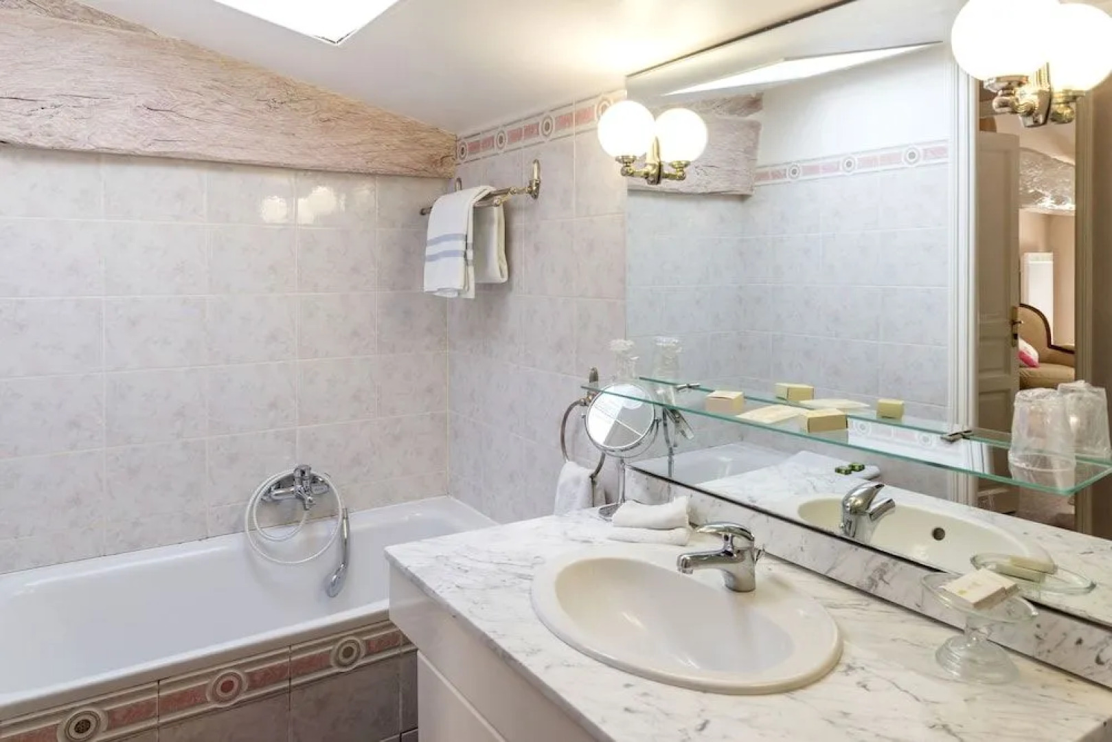 Logis Les Pigeons Blancs