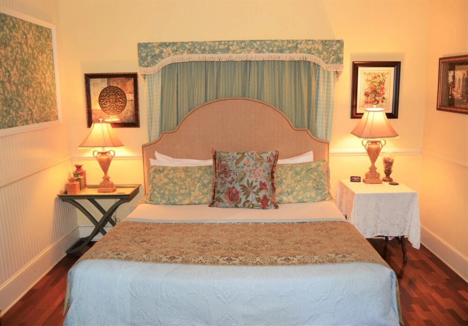 Casa De Solana Bed & Breakfast