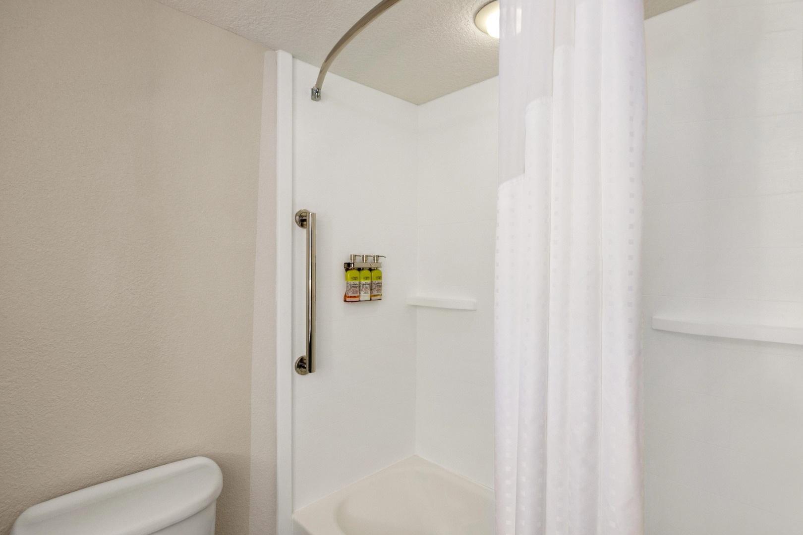 Holiday Inn Express & Suites Pembroke Pines-Sheridan St by IHG