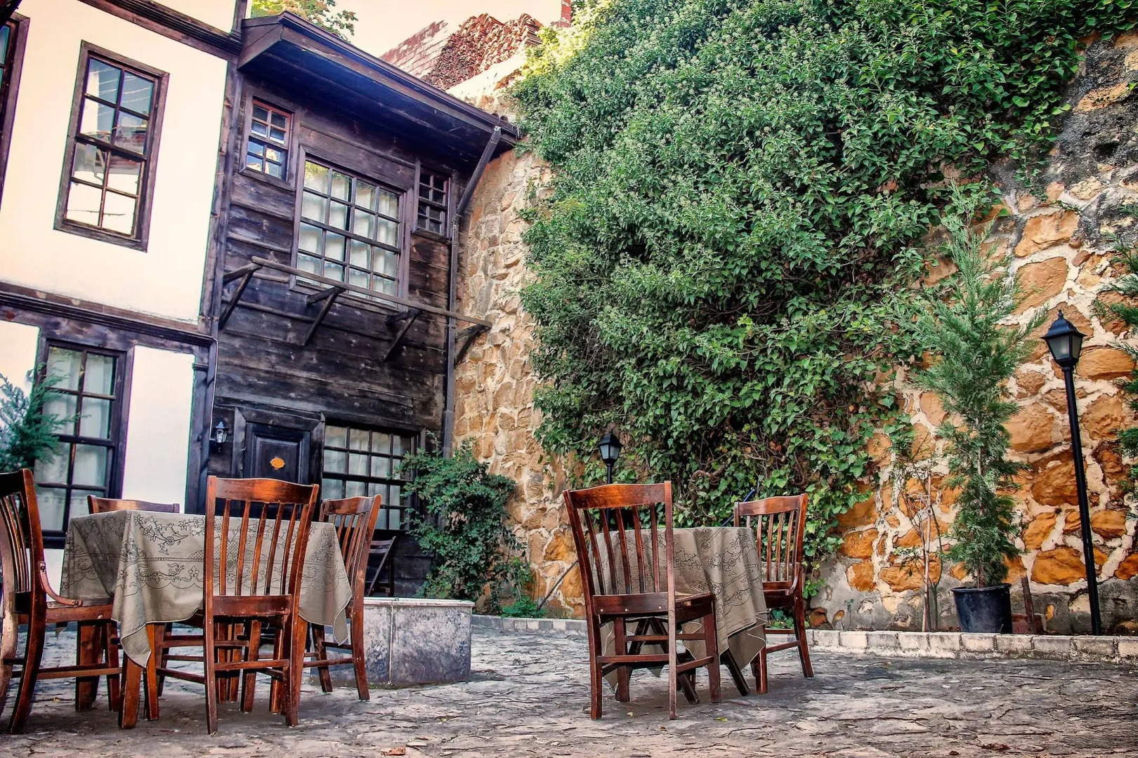 Toprakçiler Mansion