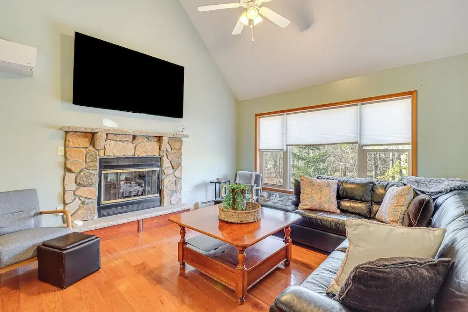 Blakeslee Home w/ Game Room - 5 Mi to Skiing!