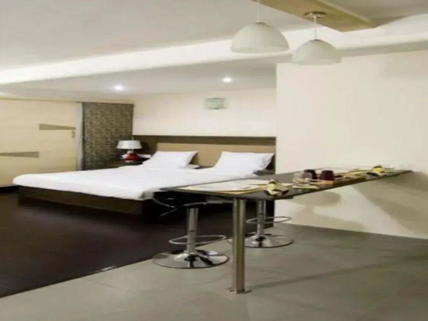 FabHotel Oriental Ellisbridge