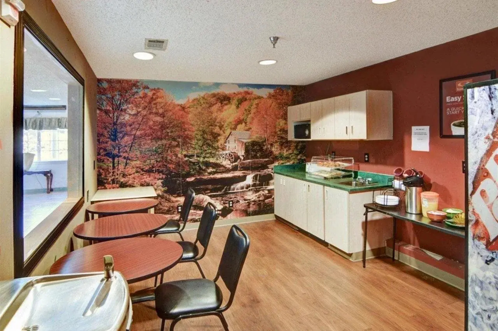 Rodeway Inn & Suites Lewisville I-35