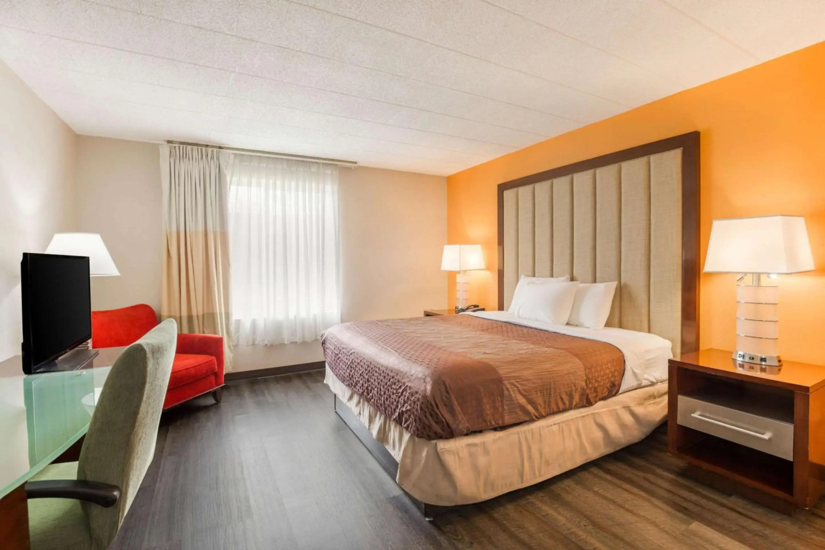 Rodeway Inn & Suites Stroudsburg - Poconos