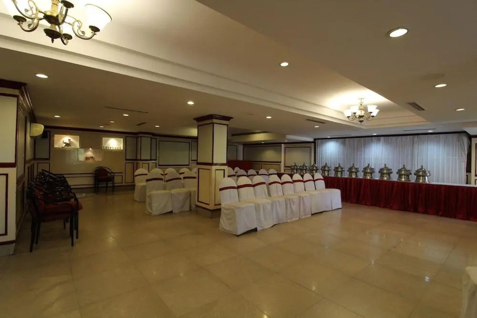 Capital O 1780 Hotel Belsons Taj Mahal