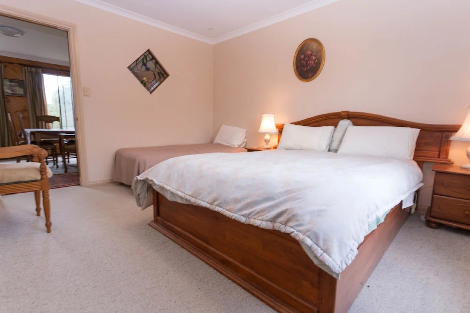 Albany's Big Grove Bed & Breakfast