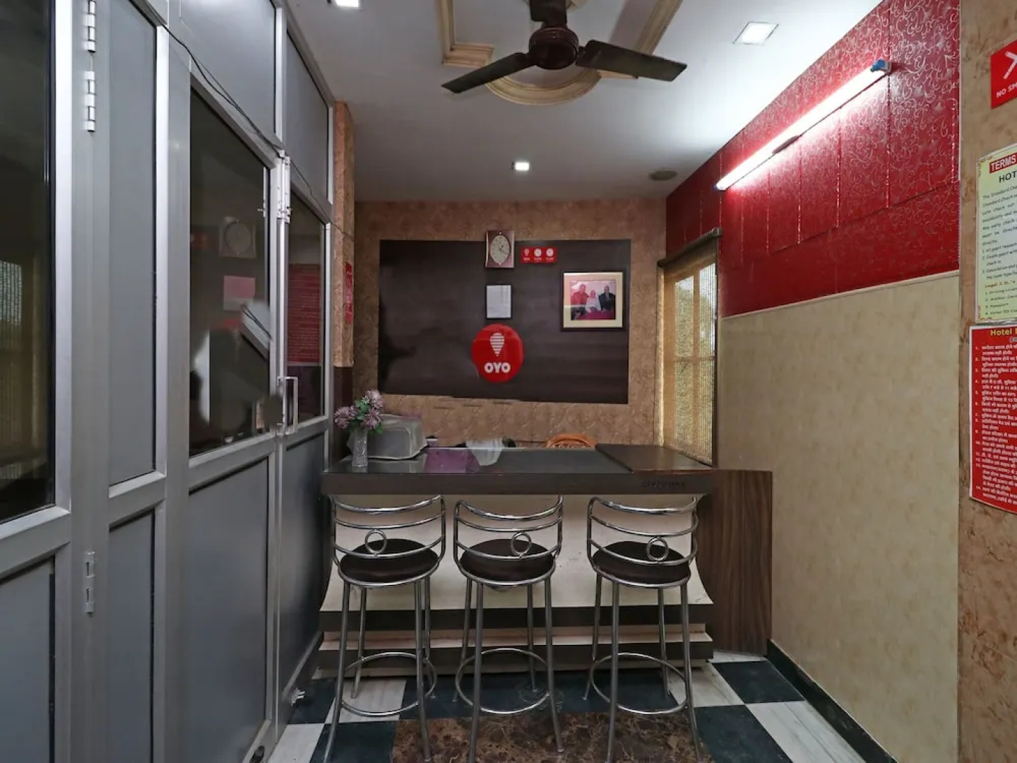 OYO 9307 Home Stay Hotel Nirmal Palace