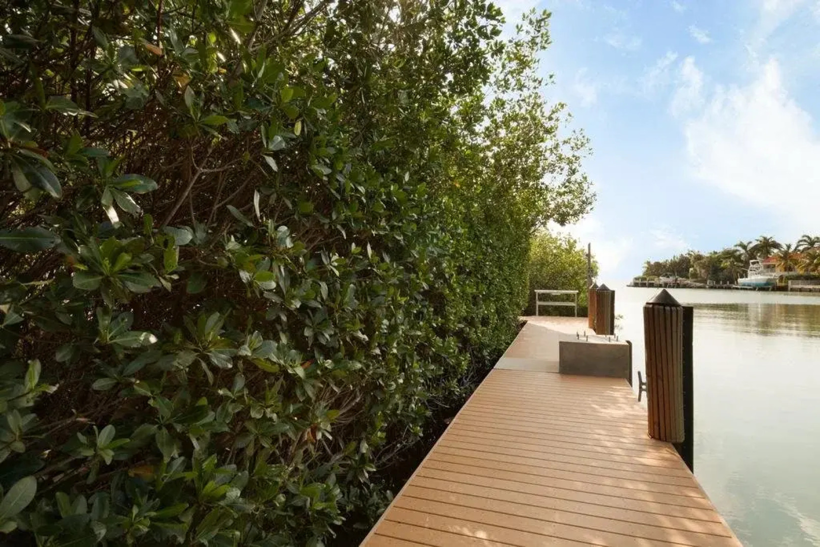 Tingler Island mansion by RedAwning