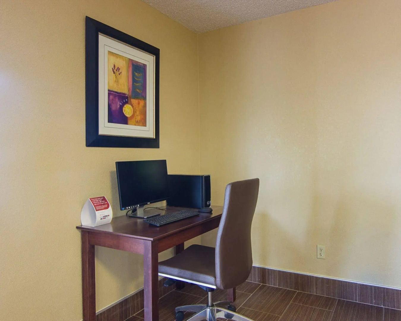 Super 8 by Wyndham Sturtevant/Racine