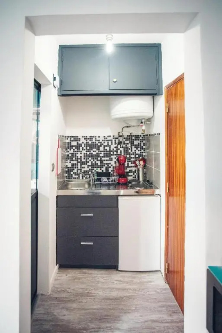 Studio cosy les pieds dans l'eau, climatisé, Parking privé, Vue montagne