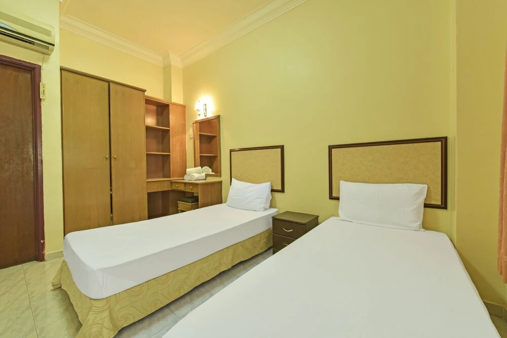 Apartment Teluk Batik