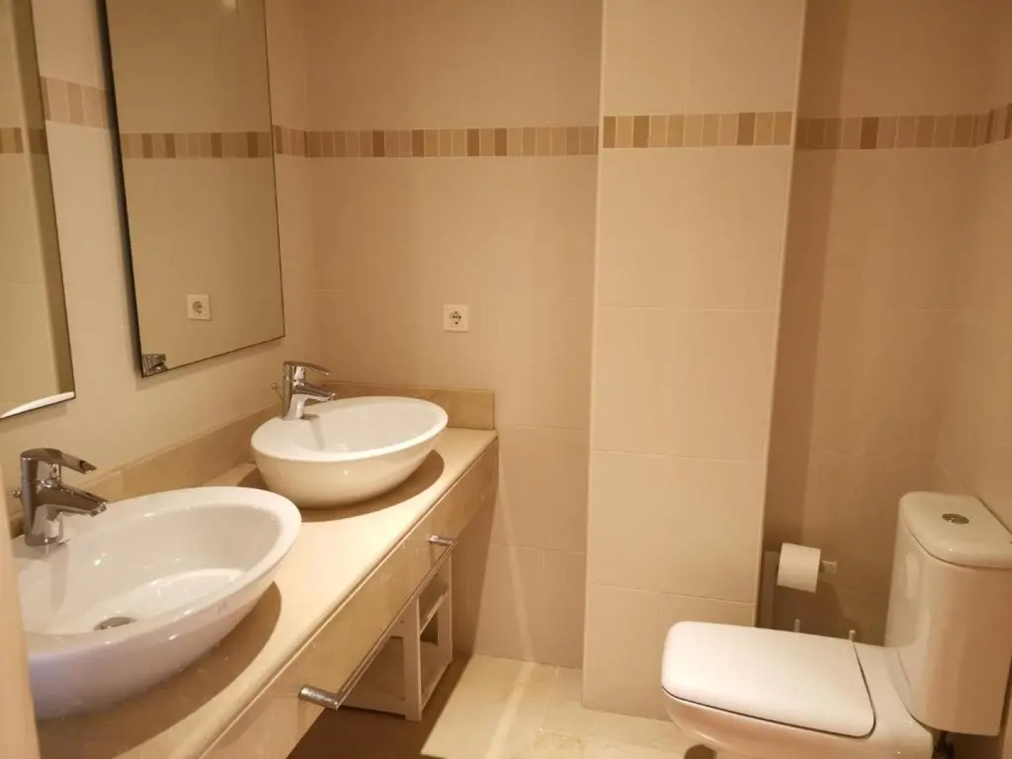 Beautiful penthouse with 3 pools