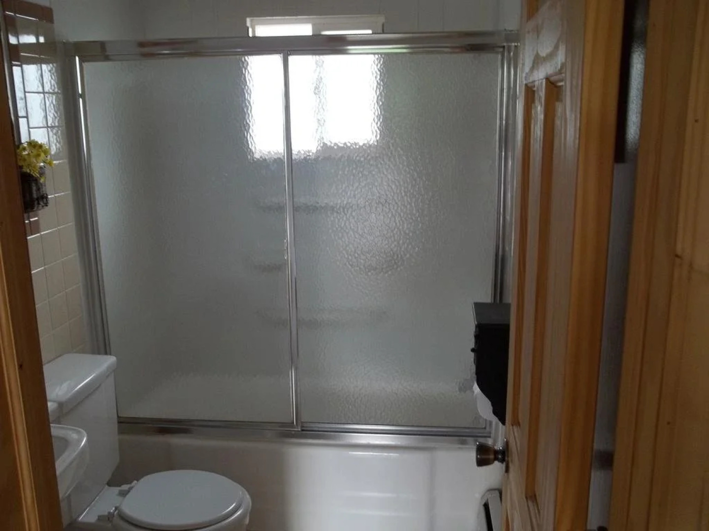 Budget Host Elk Antler Inn