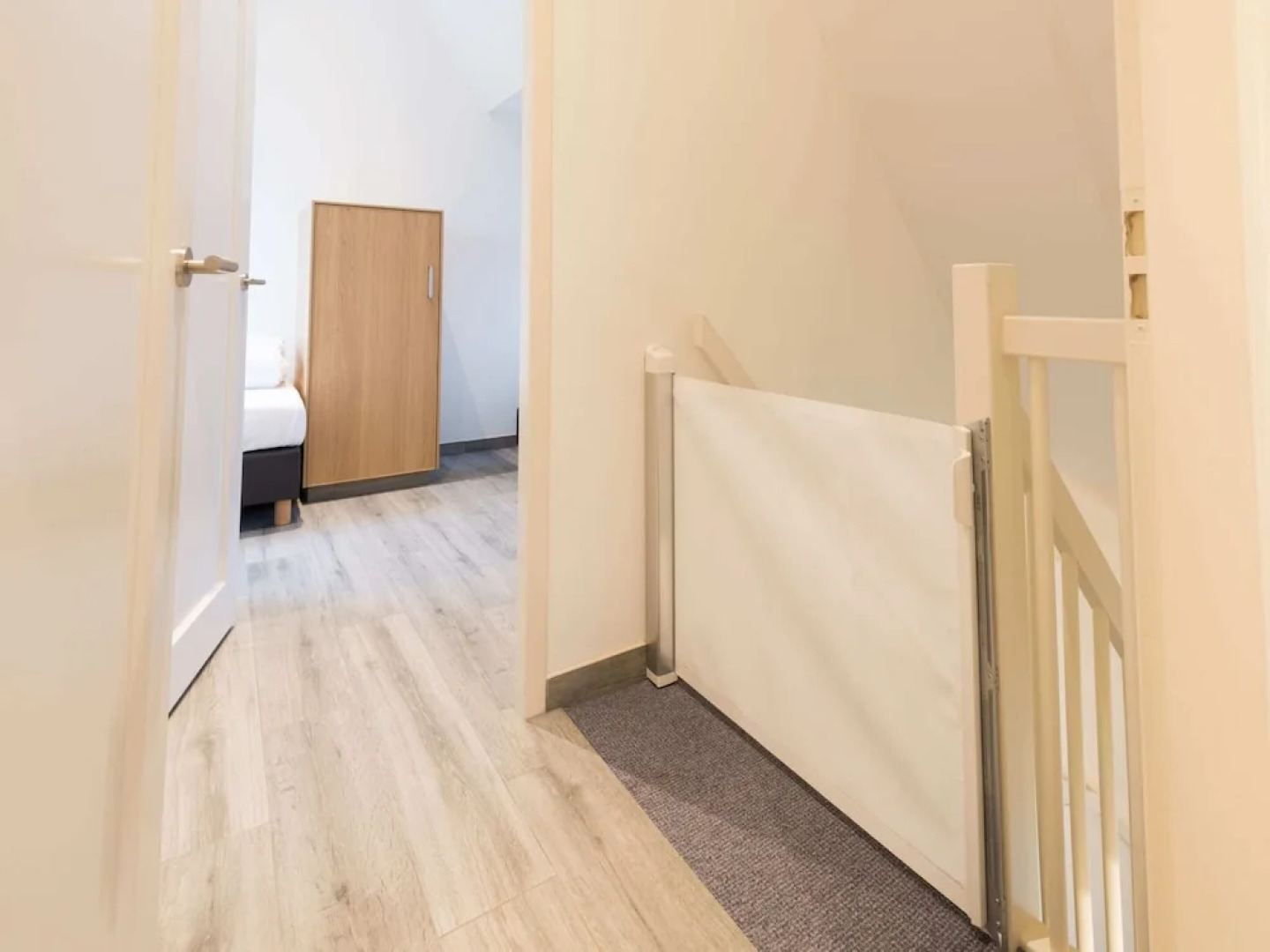 Cozy Group Stay w/ Fireplace