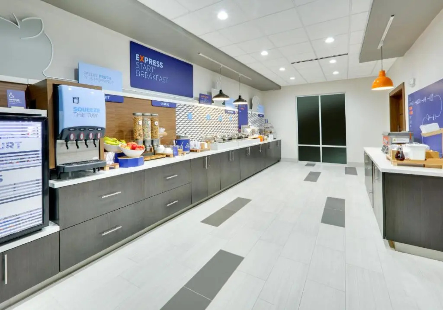 Holiday Inn Express & Suites Plano - The Colony by IHG