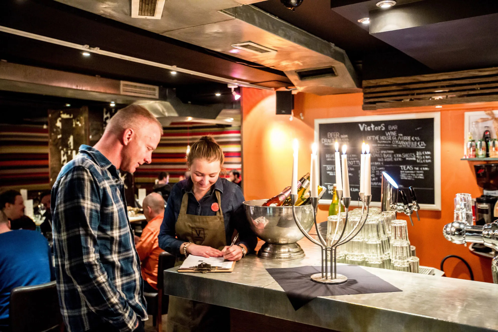 Langley Hotel Victors