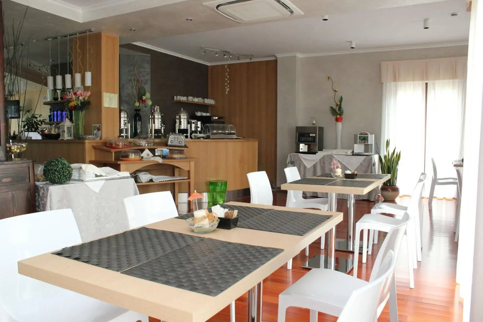 Halanus Hotel And Resort