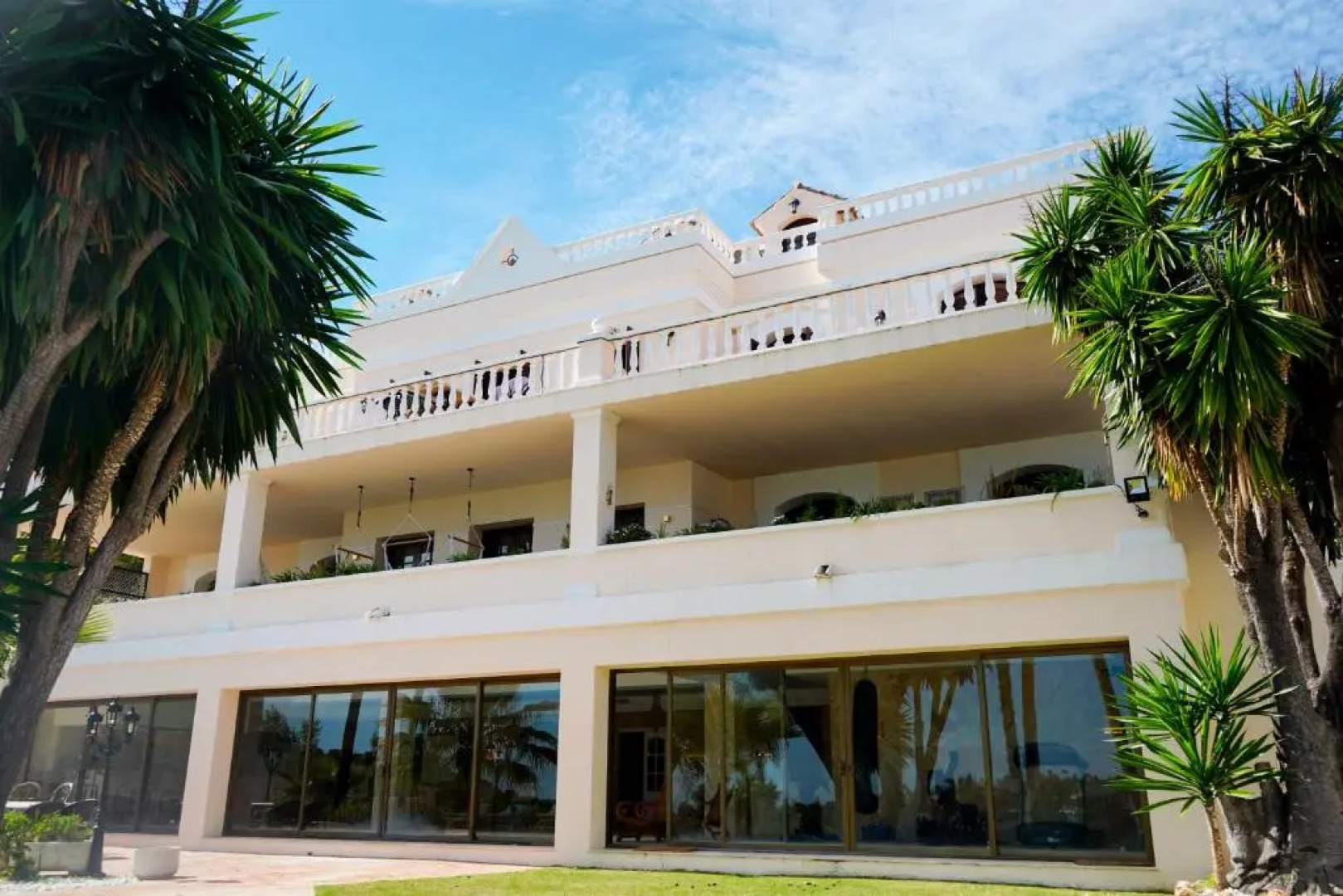 Huge Golf and Spa Mansion 8 min from Puerto Banus