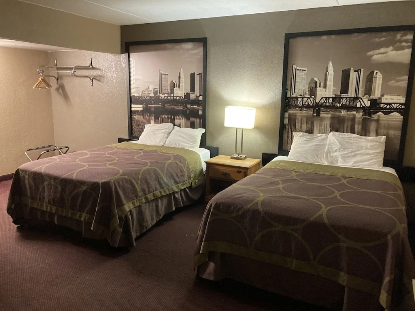 Super 8 Millbury/Toledo