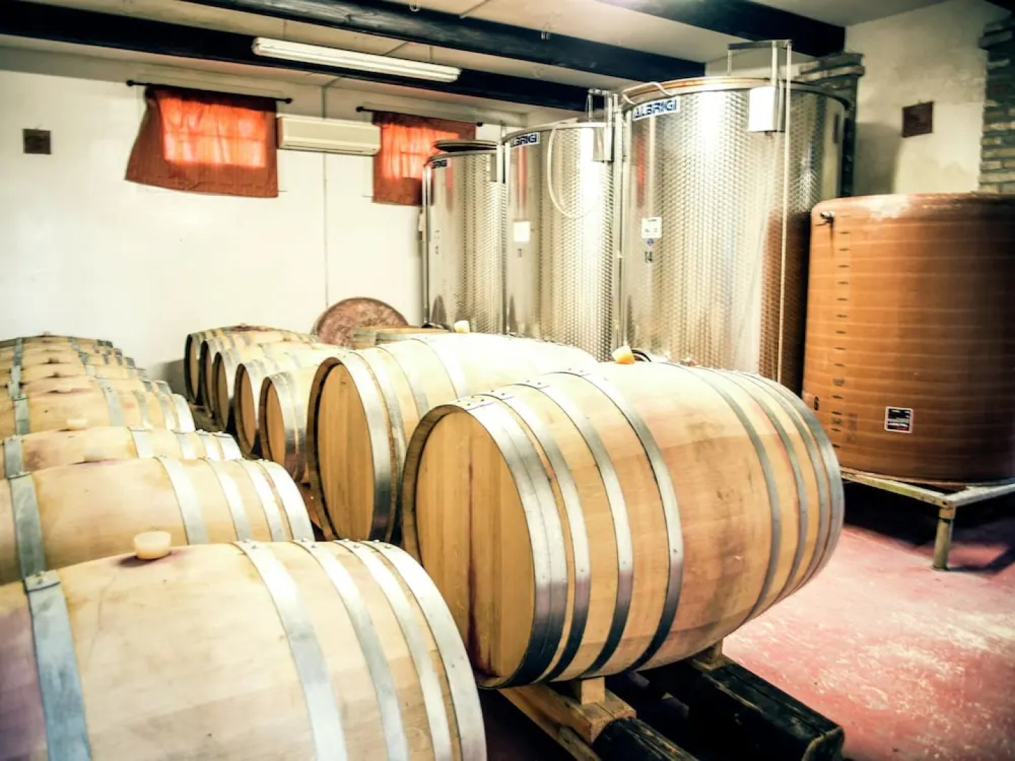 Apartment in Coriano Near Vineyards & Beaches