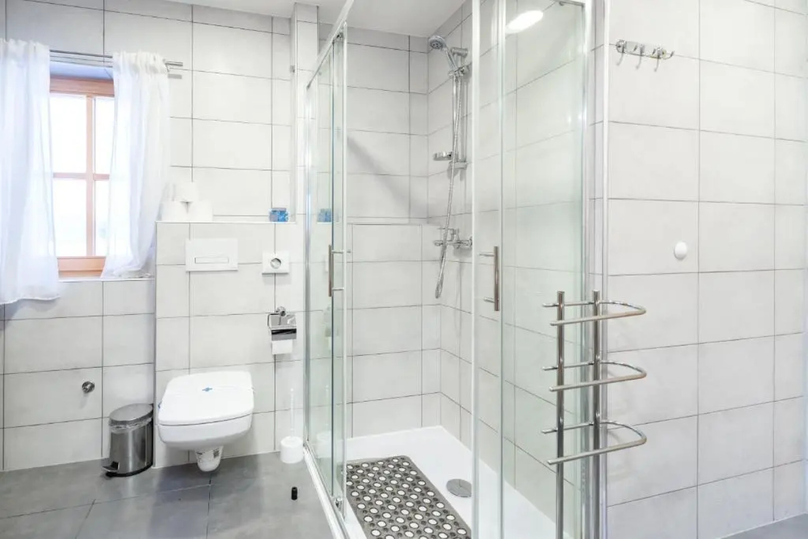 Chalet Markoci With Hot Tub