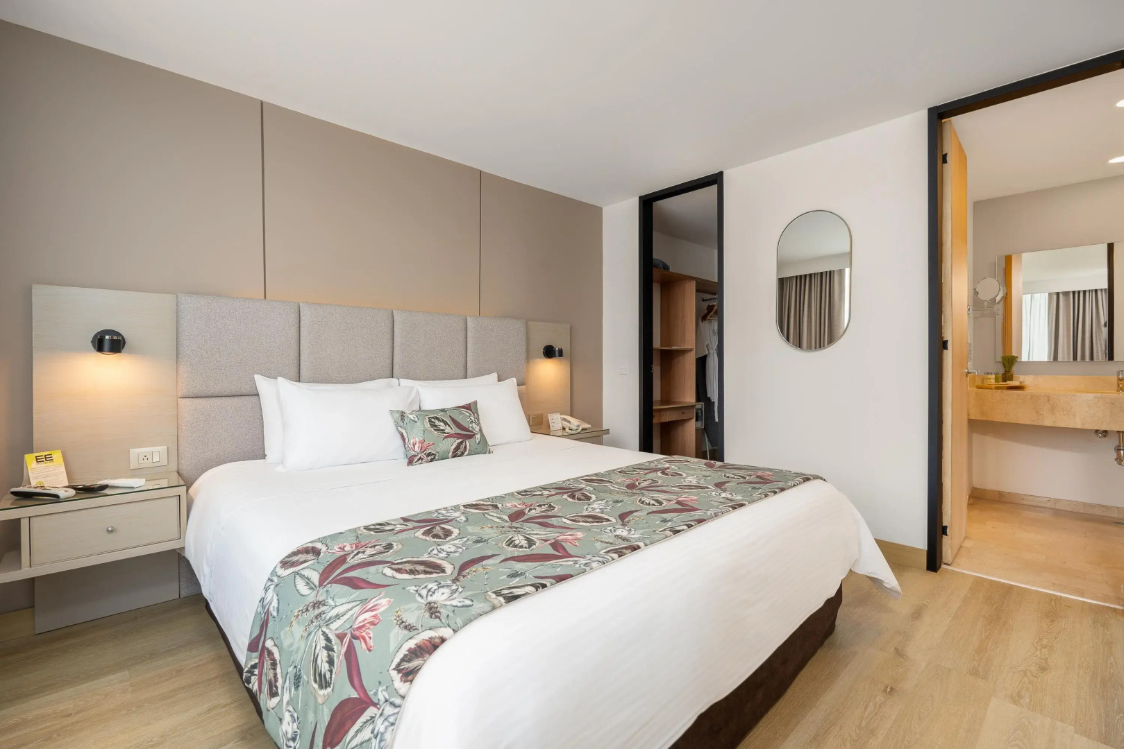 Novelty Suites Hotel - Oviedo Mall