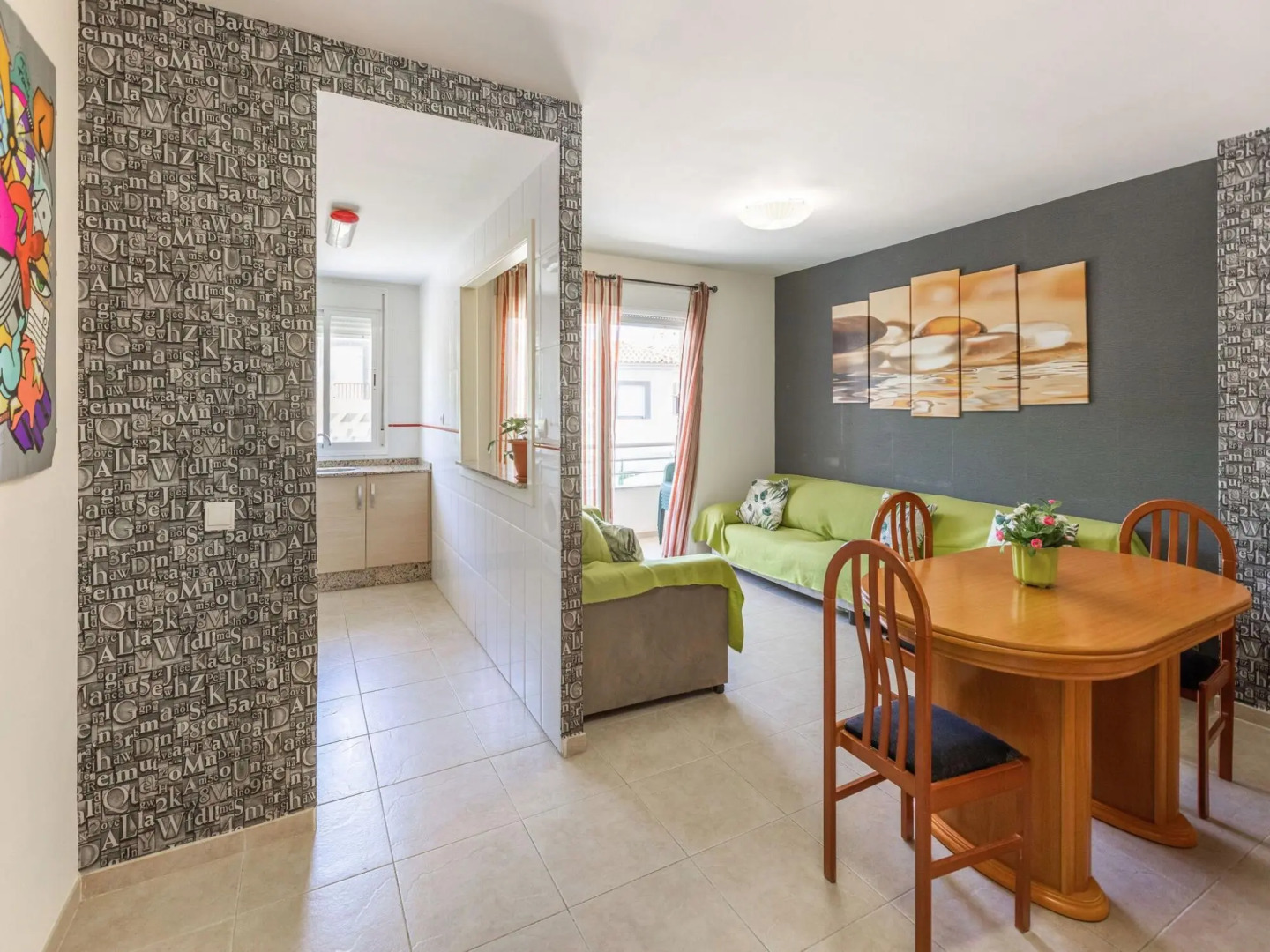 Simplistic Apartment in Almería next to the Seabeach