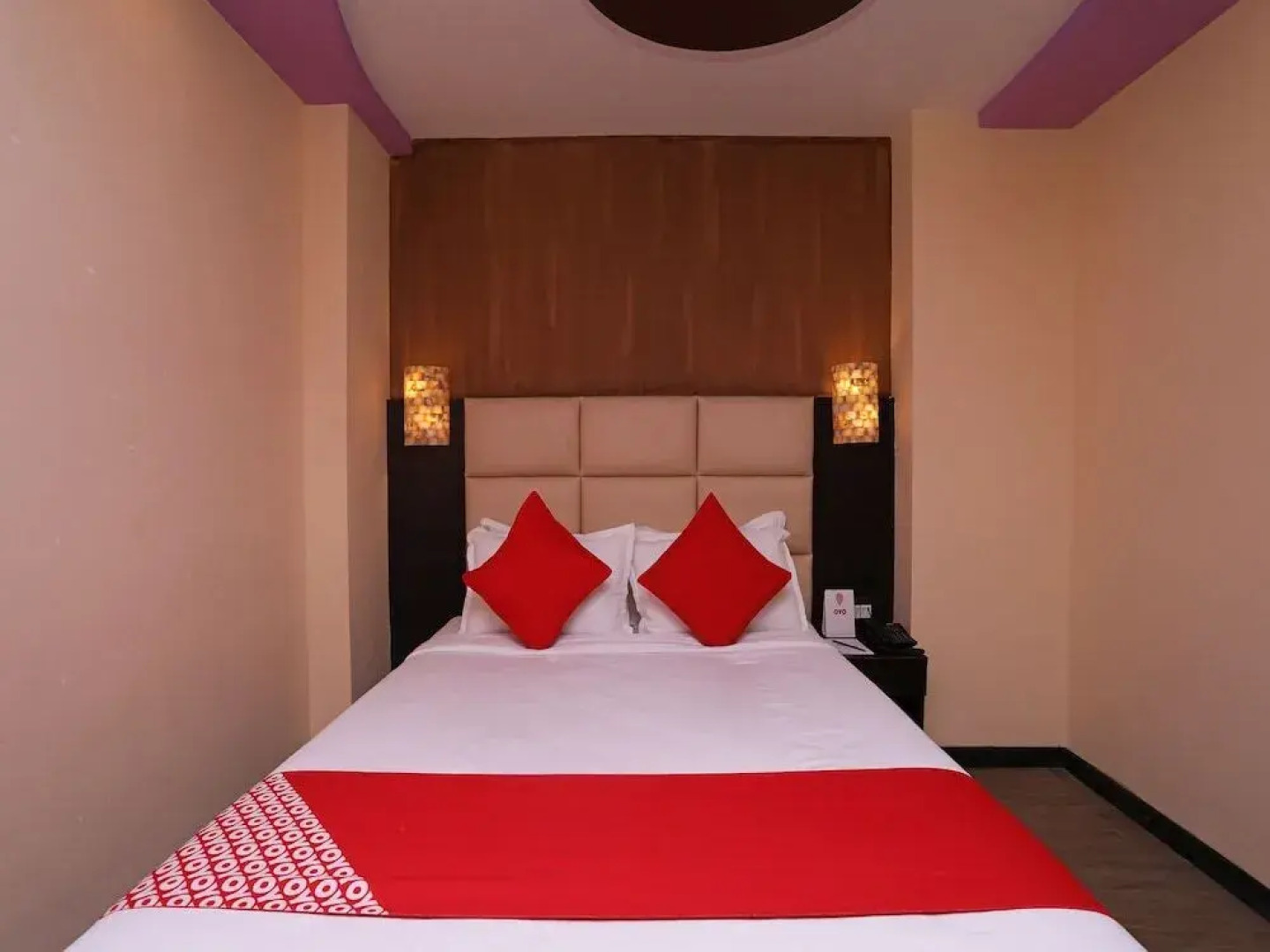 The Dolphin Palace By OYO Rooms