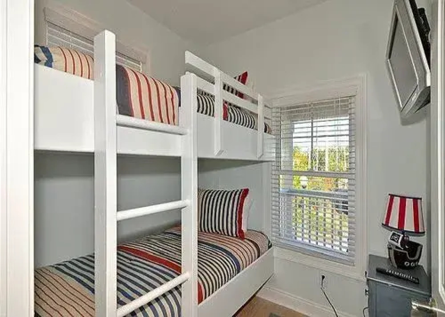 Spoonful of Sugar by RedAwning