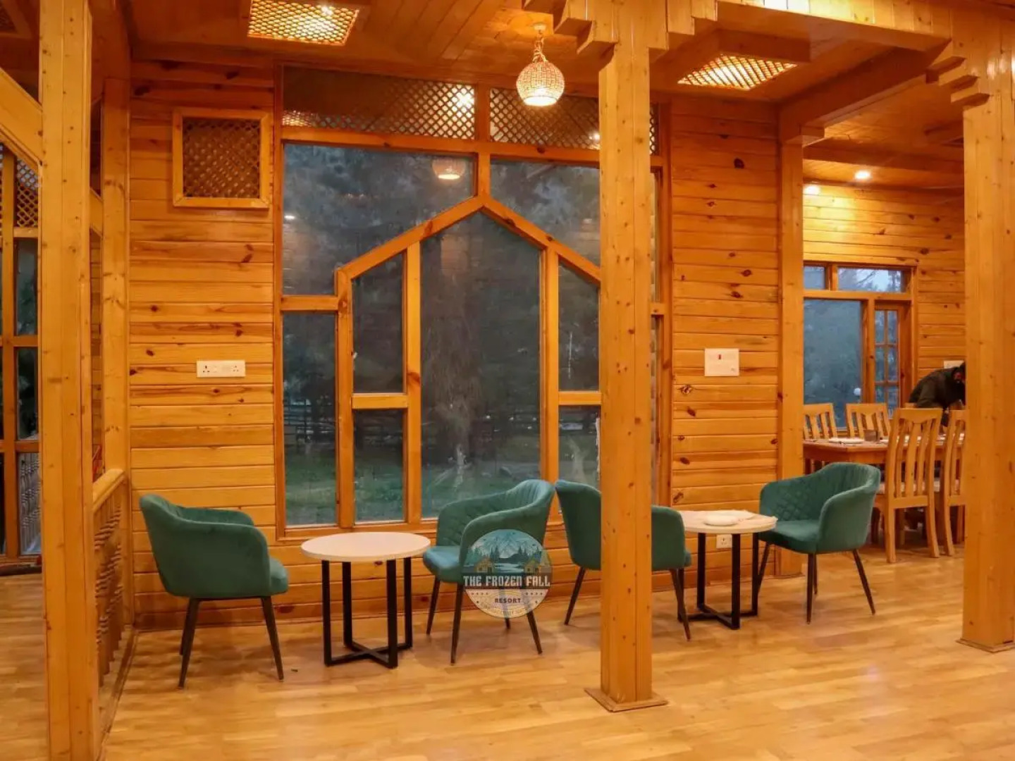 The FrozenFall Resort - Gulmarg