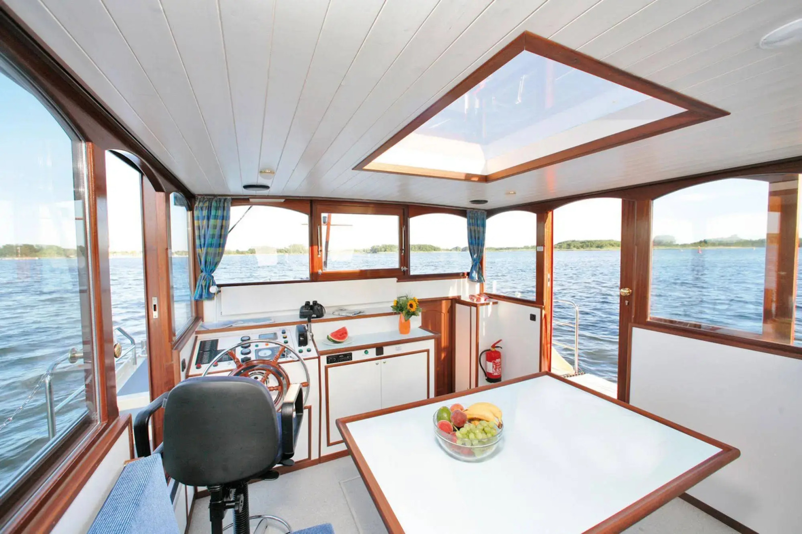 Boats & Yachts at Zeuthen Harbor by Kuhnle‑Tours