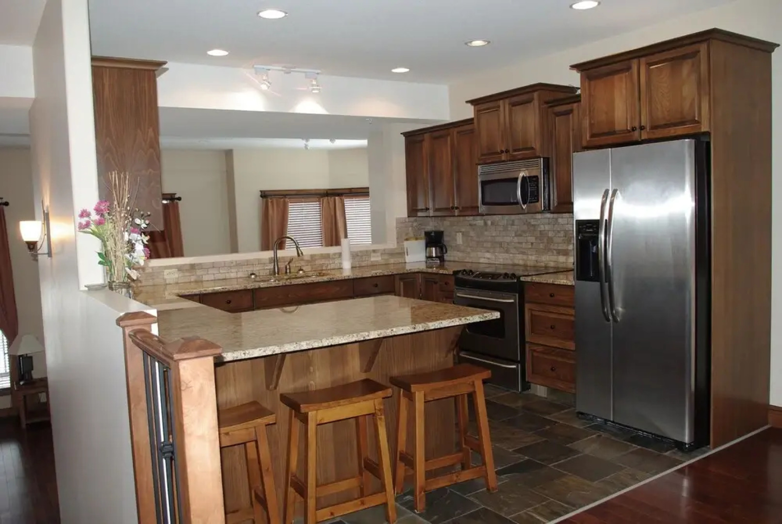 Timber Stone Lodge by RMA