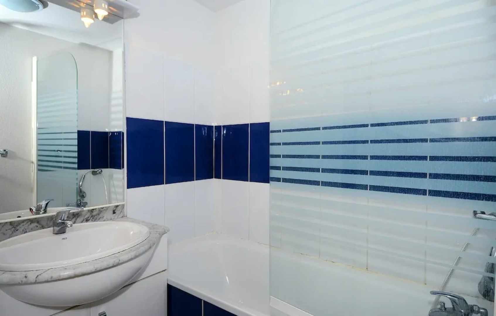 Les Berges du Canal by Ateya Vacances