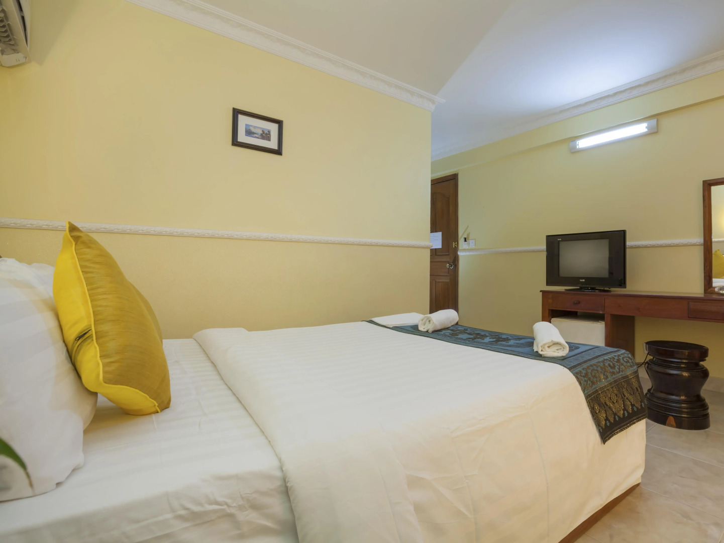 Paris Angkor Boutique