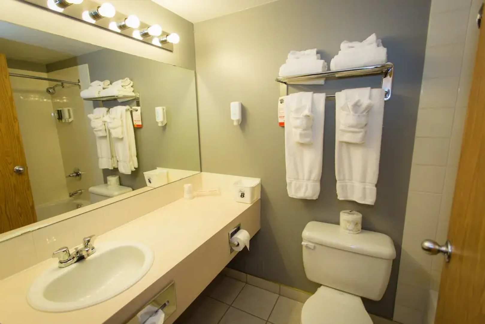 Super 8 Drayton Valley